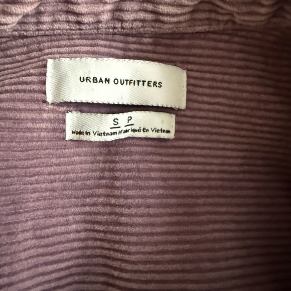 Urban Outfitters Lavender Oversized Corduroy Button Down Shirt 100% Cotton S - Picture 4 of 7
